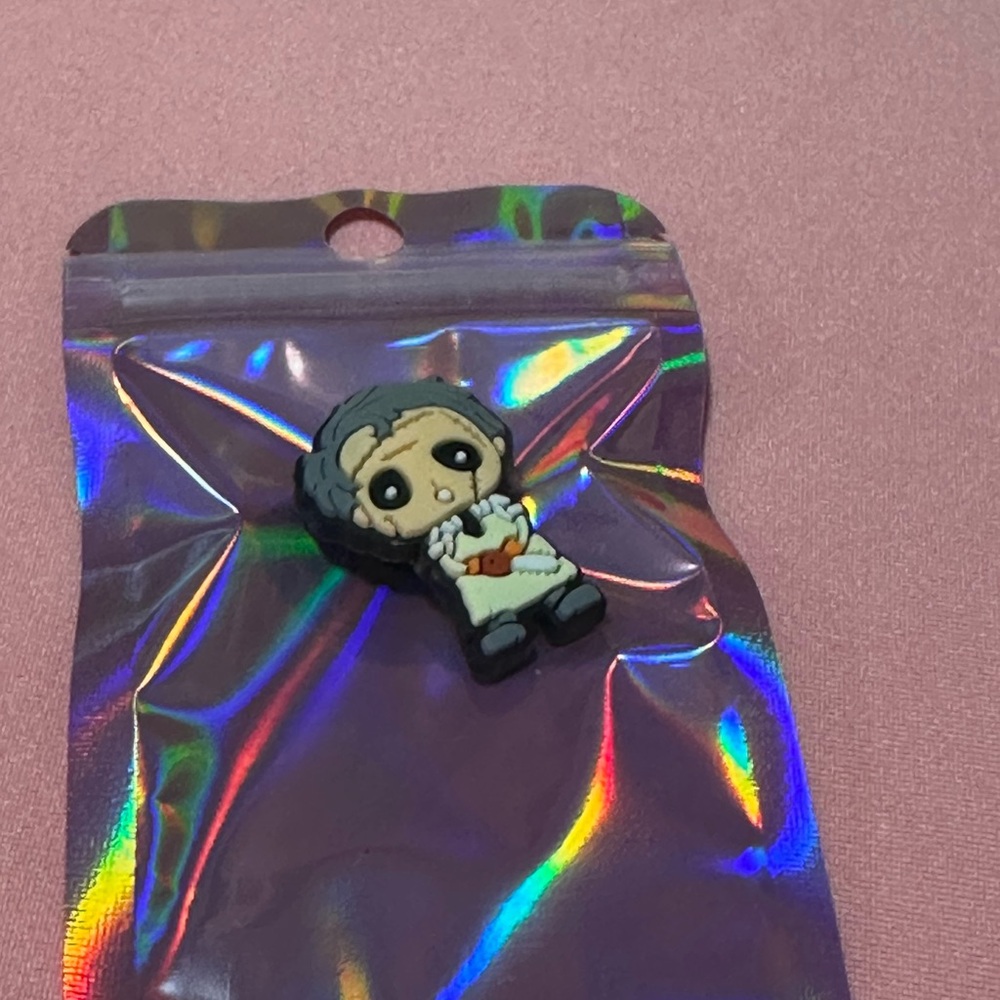 Croc charm